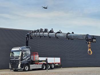 Volvo FH 540 / 8x4*4 / HIAB 548E-9 CRANE/KRAN / WINCH